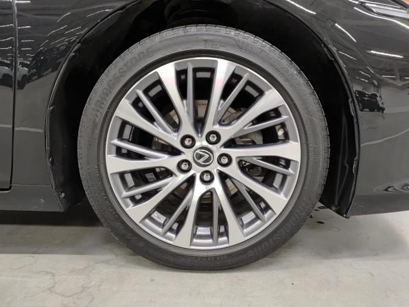 Lexus ES VII с пробегом 2019 года, цена 4 250 000 рублей, 86001 км, седан, Автокод Объявления