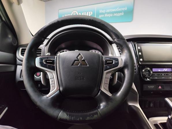 Mitsubishi Pajero Sport III с пробегом 2018 года, цена 2 699 000 рублей, 223213 км, внедорожник, Автокод Объявления