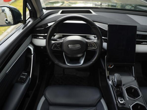 Geely Atlas II с пробегом 2024 года, цена 2 909 000 рублей, 48492 км, внедорожник, Автокод Объявления