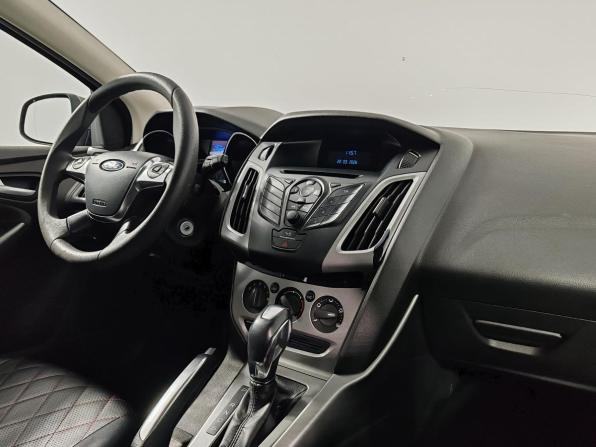 Ford Focus III с пробегом 2013 года, цена 799 000 рублей, 122825 км, хэтчбек, Автокод Объявления