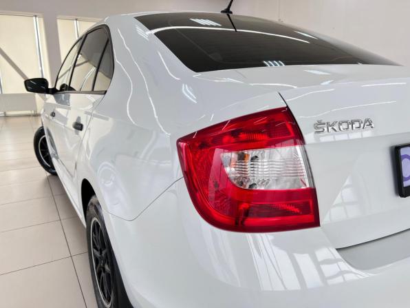 Skoda Rapid I с пробегом 2016 года, цена 1 040 000 рублей, 107568 км, лифтбек, Автокод Объявления