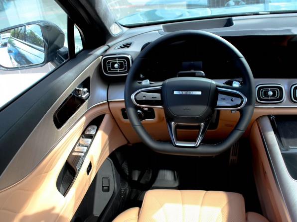 Jaecoo J8 с пробегом 2024 года, цена 4 479 900 рублей, 3000 км, внедорожник, Автокод Объявления
