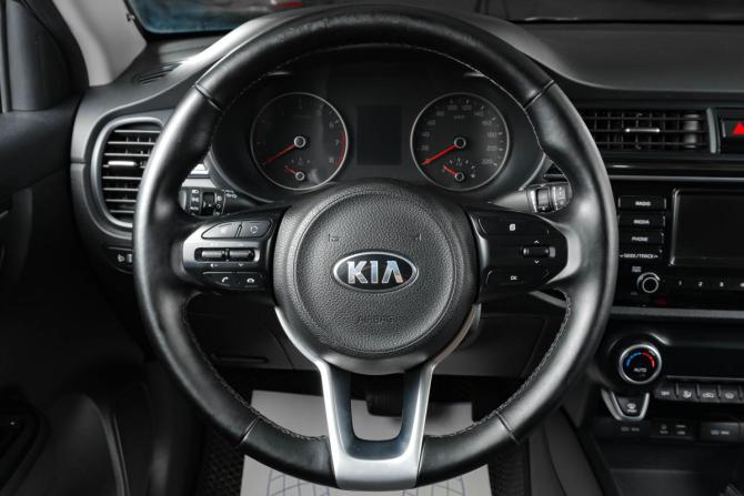 Kia Rio IV с пробегом 2017 года, цена 1 379 000 рублей, 98369 км, седан, Автокод Объявления