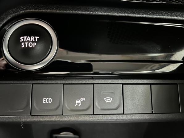 Renault Kaptur I Рестайлинг с пробегом 2021 года, цена 1 698 000 рублей, 66354 км, внедорожник, Автокод Объявления