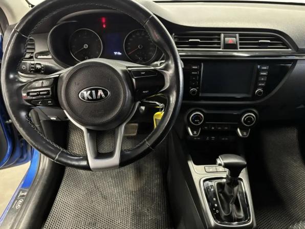 Kia Rio IV с пробегом 2018 года, цена 1 359 000 рублей, 72296 км, седан, Автокод Объявления