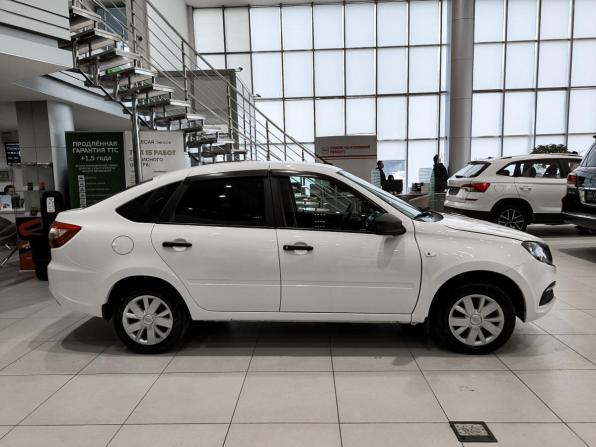 Lada (ВАЗ) Granta I Рестайлинг с пробегом 2022 года, цена 720 000 рублей, 53858 км, хэтчбек, Автокод Объявления