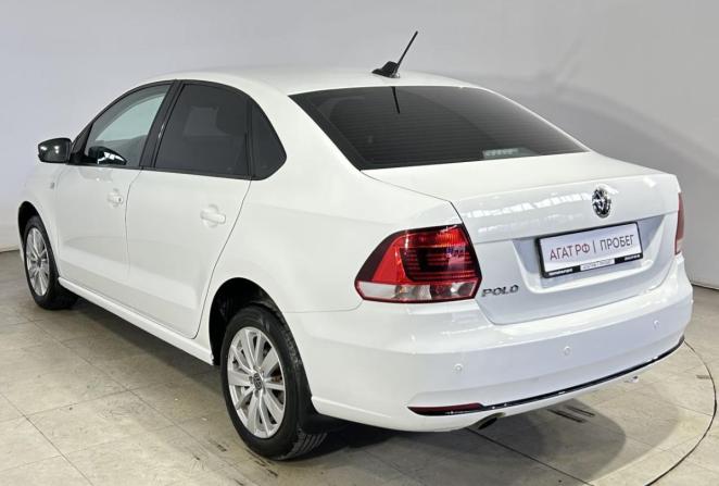 Volkswagen Polo V Рестайлинг с пробегом 2018 года, цена 1 100 000 рублей, 145178 км, седан, Автокод Объявления