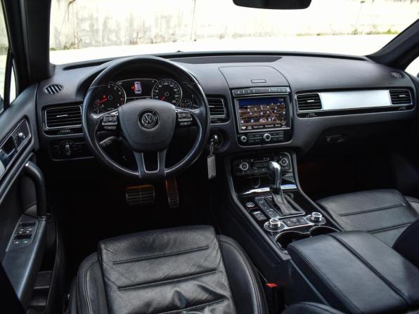 Volkswagen Touareg II Рестайлинг с пробегом 2018 года, цена 4 670 000 рублей, 46870 км, внедорожник, Автокод Объявления