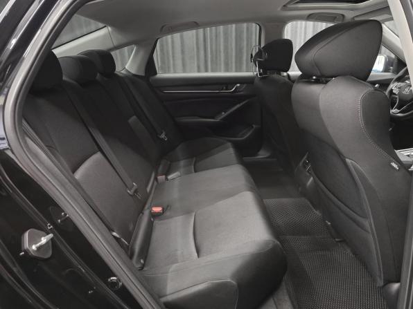 Honda Accord X с пробегом 2017 года, цена 2 380 000 рублей, 106000 км, седан, Автокод Объявления