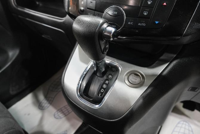 Nissan Serena IV (C26) с пробегом 2015 года, цена 1 129 000 рублей, 240000 км, минивэн, Автокод Объявления