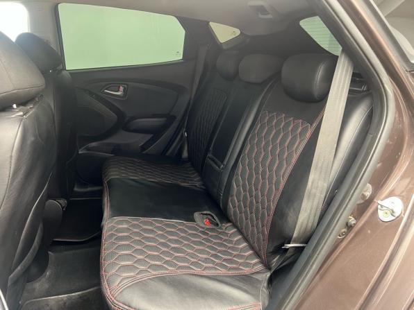 Hyundai ix35 I Рестайлинг с пробегом 2015 года, цена 1 360 000 рублей, 217924 км, внедорожник, Автокод Объявления