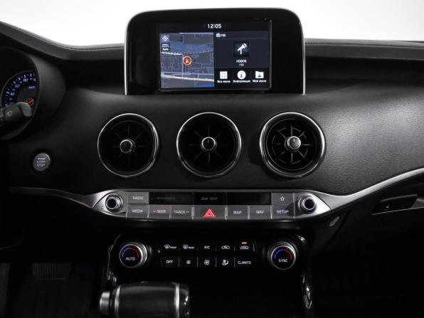 Kia Stinger I с пробегом 2018 года, цена 2 049 000 рублей, 185844 км, лифтбек, Автокод Объявления