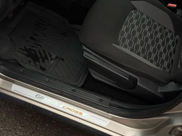 Lada (ВАЗ) Granta I Рестайлинг с пробегом 2019 года, цена 780 000 рублей, 105227 км, универсал, Автокод Объявления