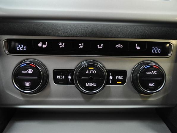 Volkswagen Passat B8 с пробегом 2015 года, цена 1 422 700 рублей, 159920 км, седан, Автокод Объявления