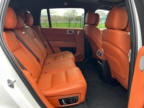 Li Auto (Lixiang) L7 I с пробегом 2023 года, цена 5 000 000 рублей, 99000 км, внедорожник, Автокод Объявления