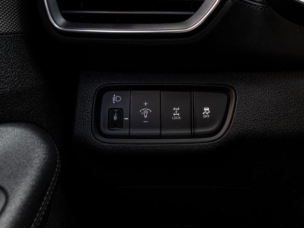 Hyundai Santa Fe IV с пробегом 2019 года, цена 2 670 000 рублей, 142156 км, внедорожник, Автокод Объявления