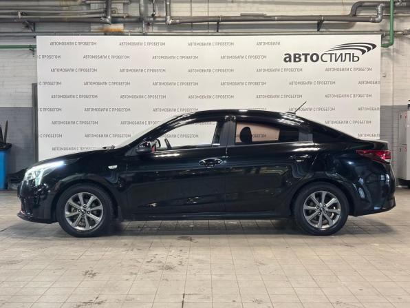 Kia Rio IV Рестайлинг с пробегом 2020 года, цена 1 399 000 рублей, 137000 км, седан, Автокод Объявления