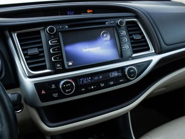 Toyota Highlander III (XU50) с пробегом 2014 года, цена 2 900 000 рублей, 228992 км, внедорожник, Автокод Объявления