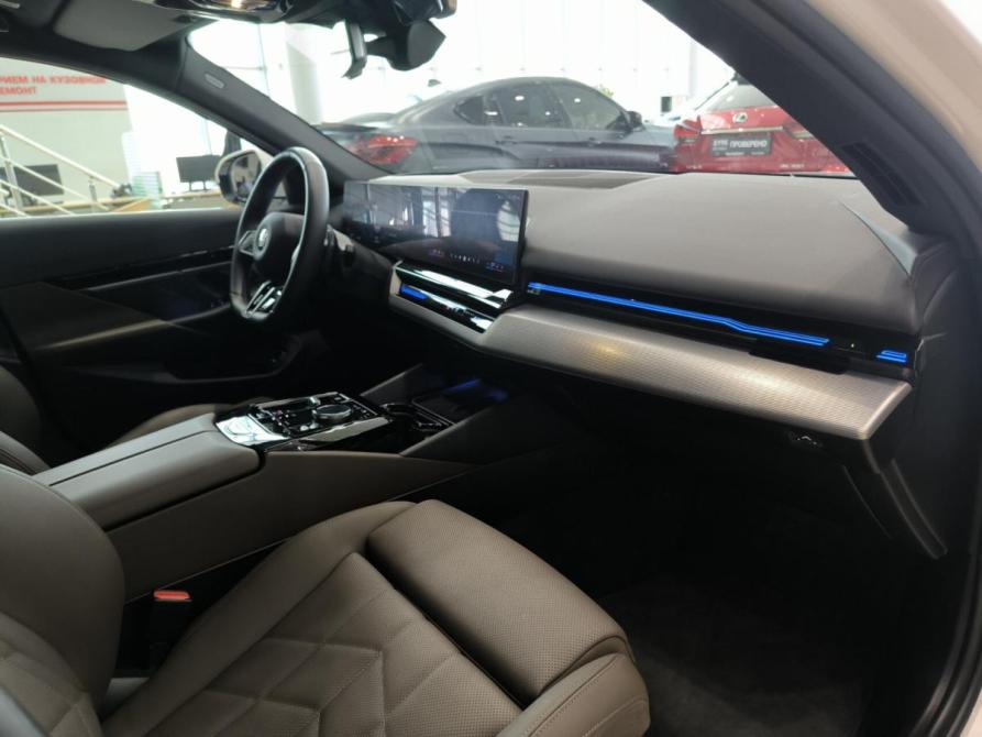 BMW 5 серии VIII (G60/G61/G68) Казань  - изображение 13