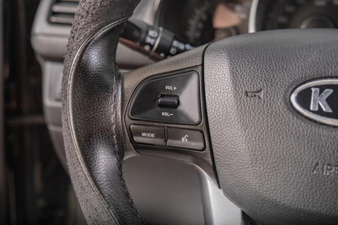 Kia Rio III с пробегом 2012 года, цена 899 000 рублей, 217000 км, седан, Автокод Объявления