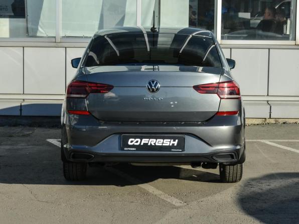 Volkswagen Polo VI с пробегом 2021 года, цена 1 620 000 рублей, 71522 км, лифтбек, Автокод Объявления