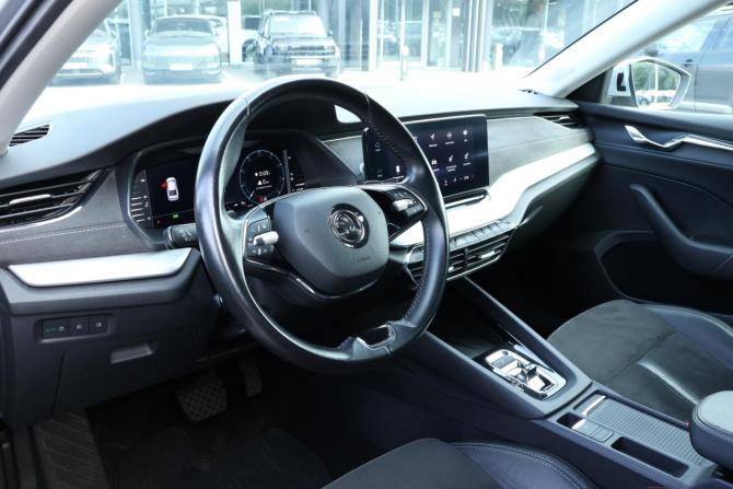 Skoda Octavia IV (A8) с пробегом 2020 года, цена 2 380 000 рублей, 63623 км, лифтбек, Автокод Объявления