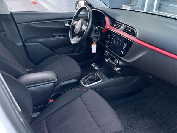 Kia Rio IV Рестайлинг с пробегом 2021 года, цена 1 750 000 рублей, 94000 км, хэтчбек, Автокод Объявления
