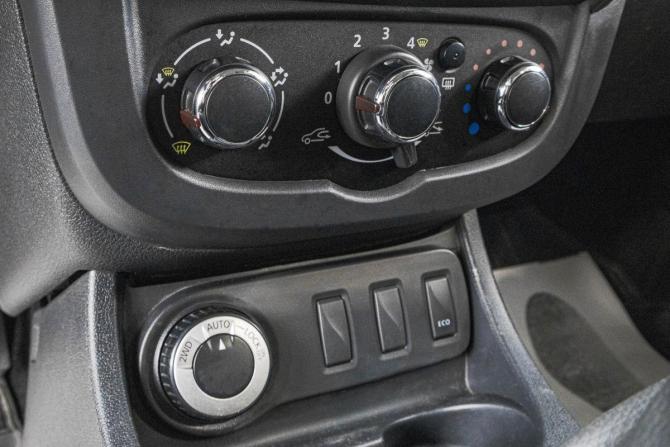 Renault Duster I Рестайлинг с пробегом 2019 года, цена 1 049 000 рублей, 117400 км, внедорожник, Автокод Объявления