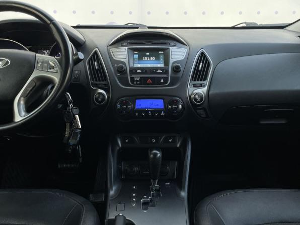 Hyundai ix35 I Рестайлинг с пробегом 2015 года, цена 1 660 000 рублей, 71061 км, внедорожник, Автокод Объявления