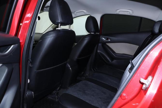 Mazda 3 III (BM) с пробегом 2013 года, цена 988 000 рублей, 261317 км, седан, Автокод Объявления