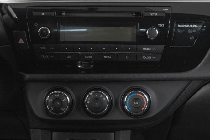 Toyota Corolla XI (E160 E170 E180) с пробегом 2013 года, цена 1 699 000 рублей, 118773 км, седан, Автокод Объявления