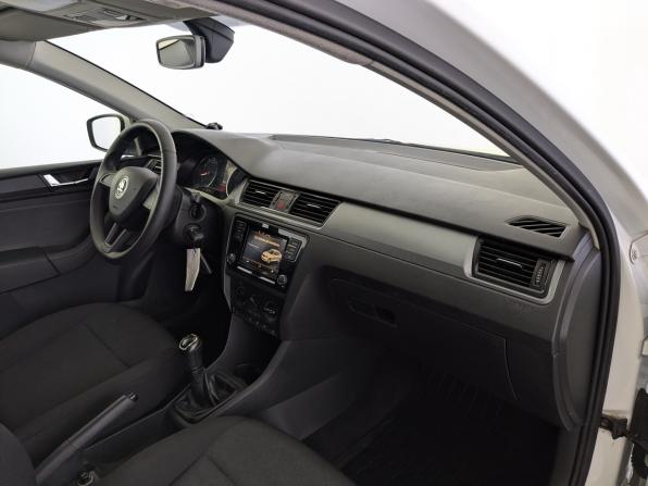 Skoda Rapid I Рестайлинг с пробегом 2019 года, цена 950 000 рублей, 128043 км, лифтбек, Автокод Объявления