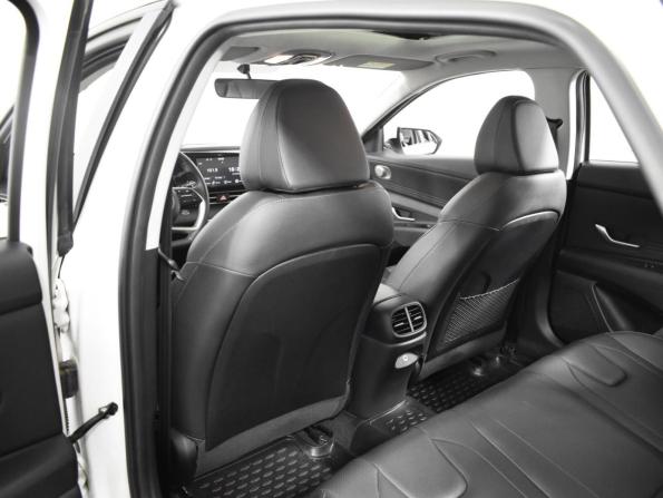 Hyundai Elantra VII (CN7) Рестайлинг с пробегом 2023 года, цена 2 273 300 рублей, 28701 км, седан, Автокод Объявления