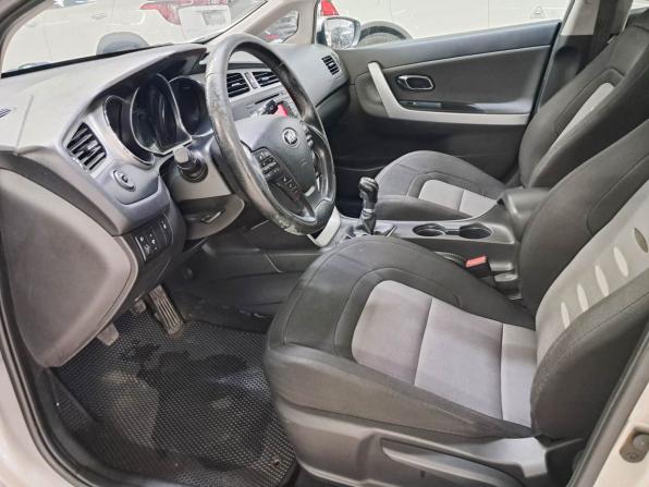 Kia Ceed II с пробегом 2014 года, цена 975 000 рублей, 143882 км, хэтчбек, Автокод Объявления