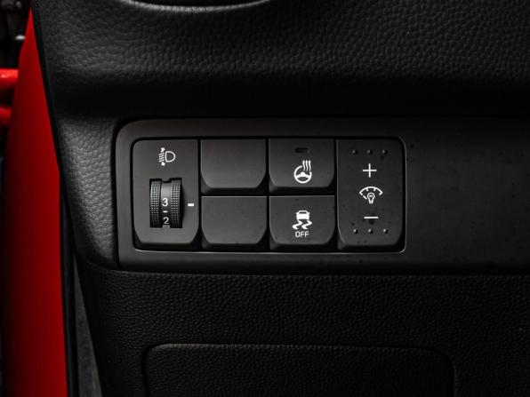 Kia Soul II Рестайлинг с пробегом 2018 года, цена 1 790 000 рублей, 33272 км, хэтчбек, Автокод Объявления