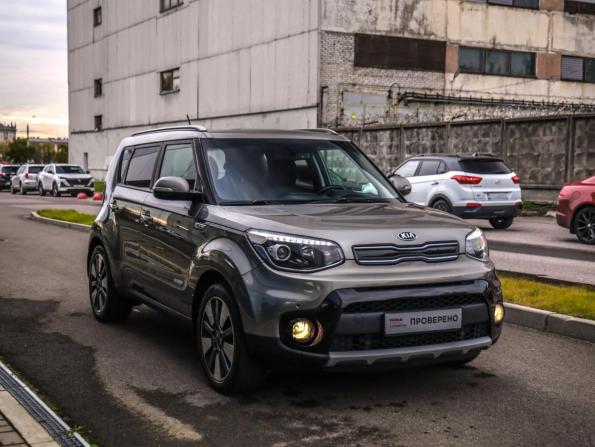 Kia Soul II Рестайлинг с пробегом 2018 года, цена 1 399 777 рублей, 207401 км, хэтчбек, Автокод Объявления