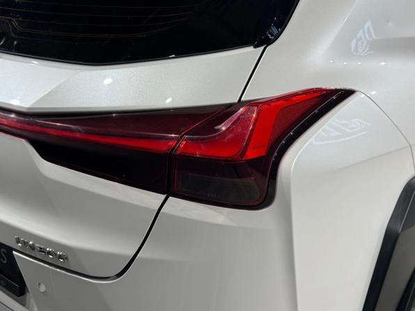 Lexus UX I с пробегом 2019 года, цена 2 600 000 рублей, 148402 км, внедорожник, Автокод Объявления