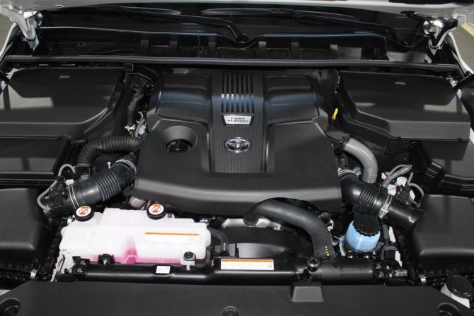 Toyota Land Cruiser 300 Series с пробегом 2025 года, цена 16 700 000 рублей, 10 км, внедорожник, Автокод Объявления