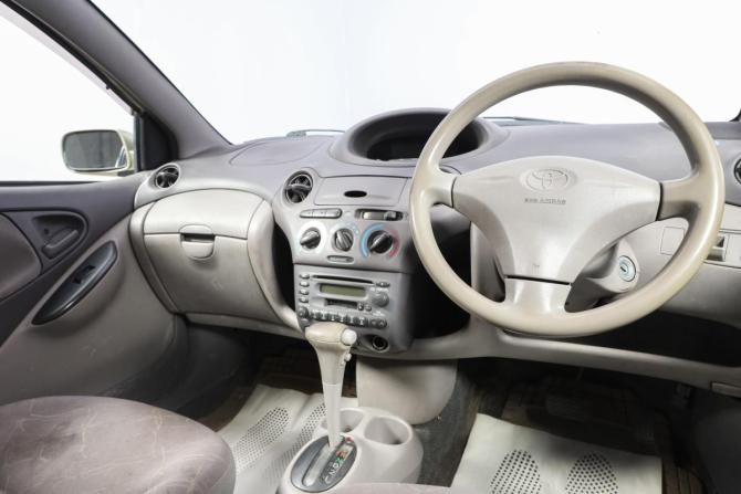 Toyota Platz с пробегом 2002 года, цена 349 000 рублей, 238000 км, седан, Автокод Объявления