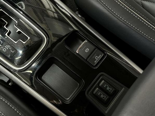 Mitsubishi Outlander III Рестайлинг 3 с пробегом 2022 года, цена 2 500 000 рублей, 59257 км, внедорожник, Автокод Объявления