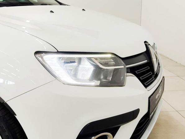 Renault Logan II Рестайлинг с пробегом 2020 года, цена 954 600 рублей, 42575 км, седан, Автокод Объявления