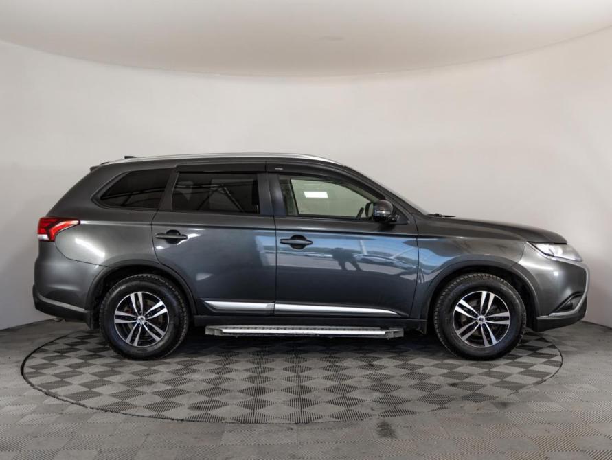 Mitsubishi Outlander III Рестайлинг 3 Санкт-Петербург  - изображение 4