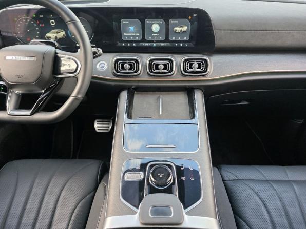 Jaecoo J8 с пробегом 2024 года, цена 3 300 000 рублей, 16818 км, внедорожник, Автокод Объявления