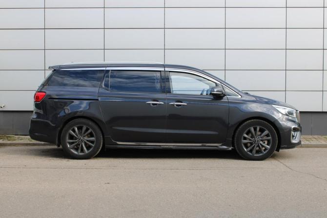 Kia Carnival III с пробегом 2018 года, цена 2 431 000 рублей, 208127 км, минивэн, Автокод Объявления