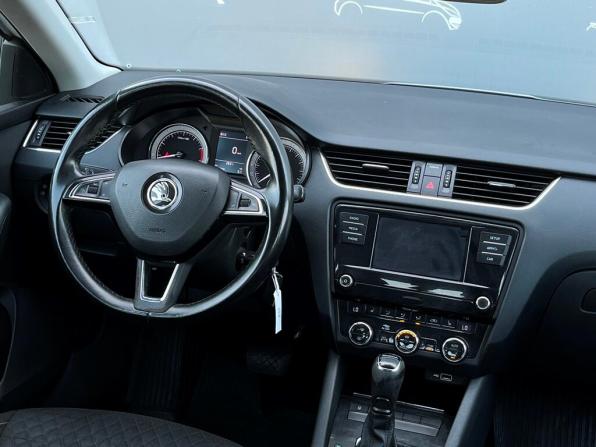 Skoda Octavia III (A7) Рестайлинг с пробегом 2018 года, цена 1 041 300 рублей, 286350 км, лифтбек, Автокод Объявления