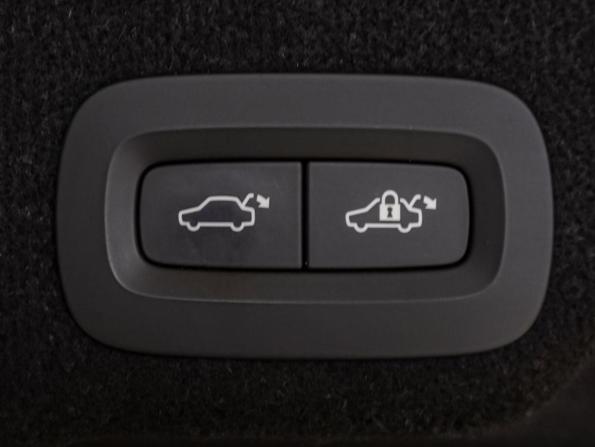Volvo S90 II Рестайлинг с пробегом 2020 года, цена 3 289 000 рублей, 152613 км, седан, Автокод Объявления