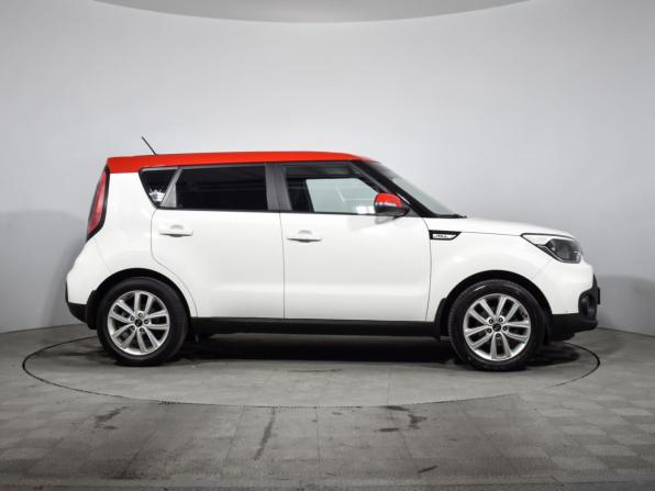 Kia Soul II Рестайлинг с пробегом 2018 года, цена 1 449 000 рублей, 89200 км, хэтчбек, Автокод Объявления