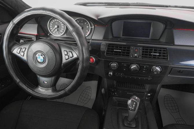 BMW 5 серии V (E60/E61) Рестайлинг с пробегом 2009 года, цена 1 249 000 рублей, 240000 км, седан, Автокод Объявления