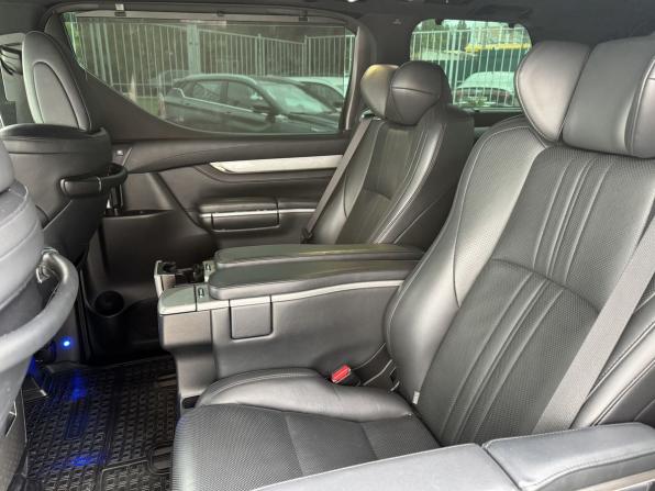Toyota Alphard III Рестайлинг с пробегом 2018 года, цена 3 800 000 рублей, 153509 км, минивэн, Автокод Объявления