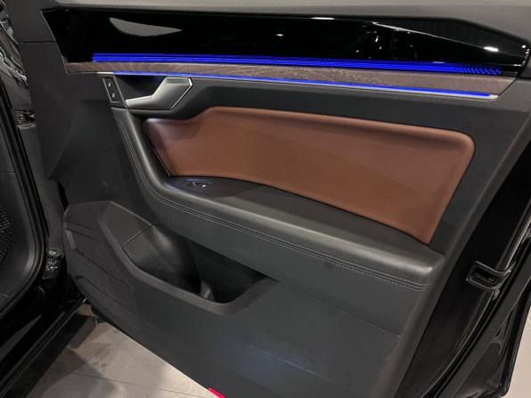 Volkswagen Touareg III с пробегом 2019 года, цена 4 999 000 рублей, 138501 км, внедорожник, Автокод Объявления